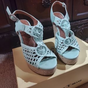 Womens Lucky Brand mint green macrame wedges size 7